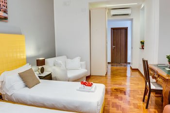 Lh Royal Suites galeri fotoğrafı
