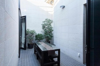 Borjomi Seoul Boutique Hotel
