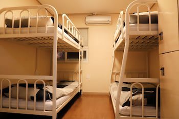 Busan Suk Bak Dot Com Guest House - Hostel