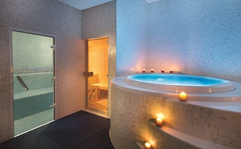 Doubletree By Hilton Hotel Doha Old Town