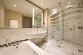 Doubletree By Hilton Hotel Doha Old Town