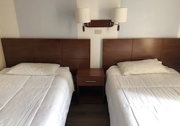 Filatelia Suites & Travel