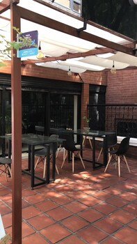 Filatelia Suites & Travel