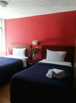 Filatelia Suites & Travel