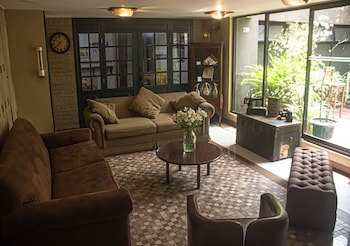 Filatelia Suites & Travel