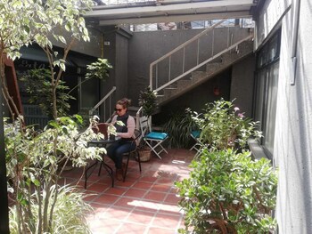 Filatelia Suites & Travel