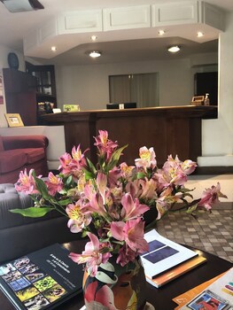 Filatelia Suites & Travel