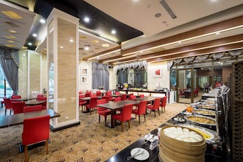 Royal Chiayi Hotel