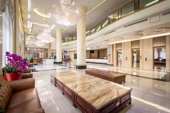 Royal Chiayi Hotel