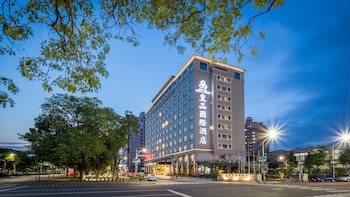 Royal Chiayi Hotel
