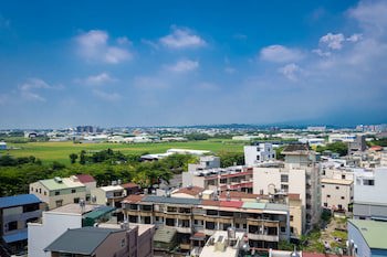 Royal Chiayi Hotel
