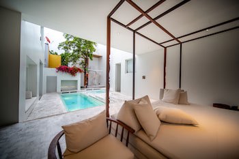 Sala Ayutthaya