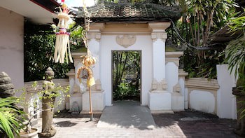Fat Yogi Cottages