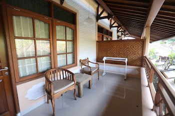 Fat Yogi Cottages