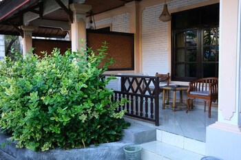 Fat Yogi Cottages