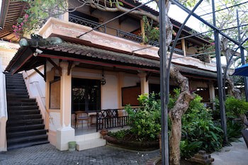 Fat Yogi Cottages