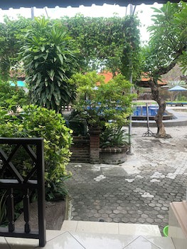 Fat Yogi Cottages