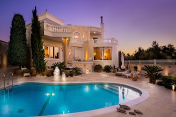 Villa Kokalis Resort