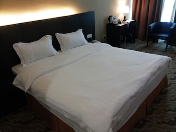 Eminent Hotel