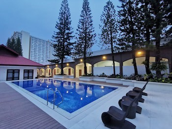 Tagaytay Country Hotel