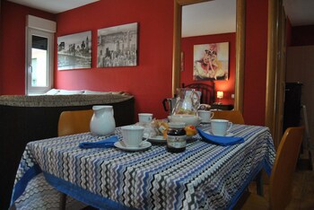 Apartahotel Collarubio