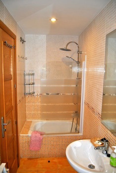 Apartahotel Collarubio