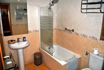 Apartahotel Collarubio