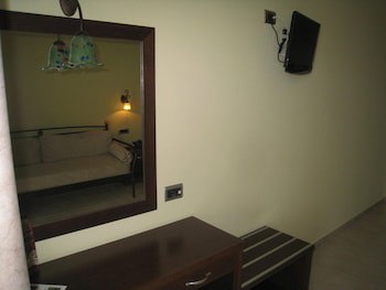 9 Queens Spa Hotel