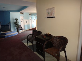 9 Queens Spa Hotel