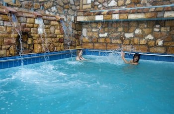 9 Queens Spa Hotel