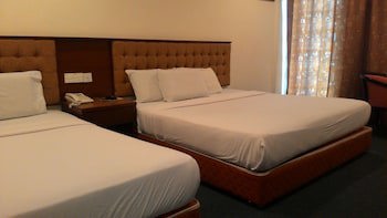 Iris House Hotel