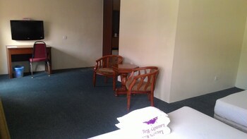 Iris House Hotel