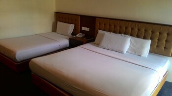 Iris House Hotel
