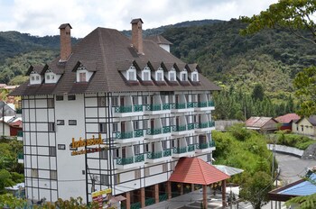 Iris House Hotel