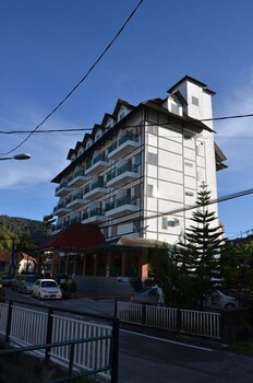 Iris House Hotel