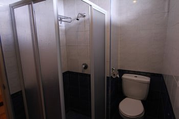 Iris House Hotel