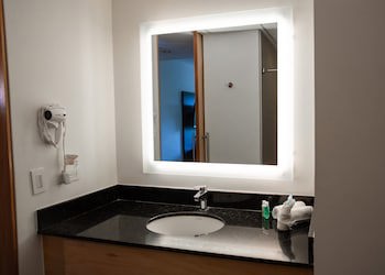 Holiday Inn Express Managua, An Ihg Hotel