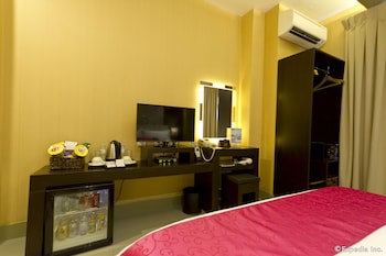 Eloisa Royal Suites