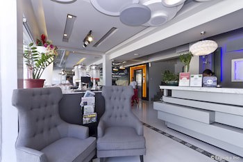 Eloisa Royal Suites