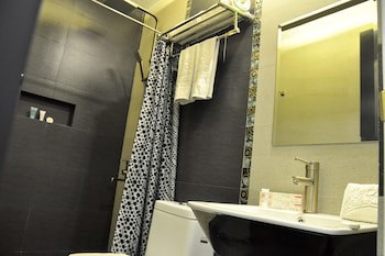 Eloisa Royal Suites