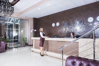 Bonapart Hotel