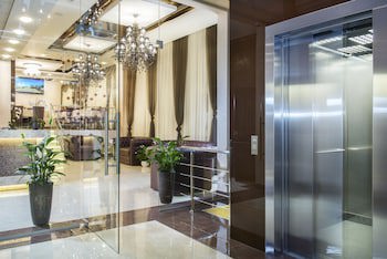 Bonapart Hotel