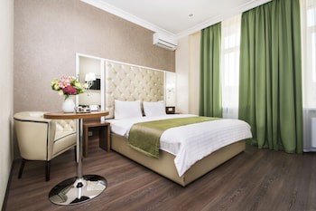 Bonapart Hotel