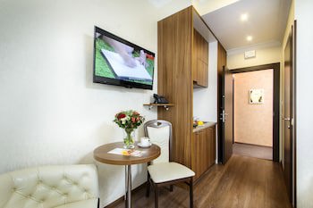 Bonapart Hotel