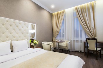 Bonapart Hotel