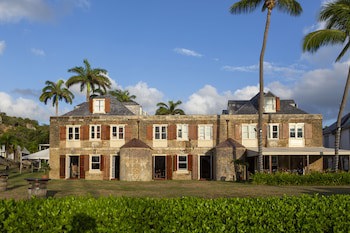 Copper And Lumber Store Hotel