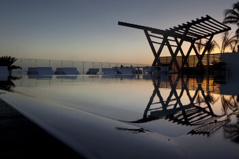 Ultravioleta Boutique Residences