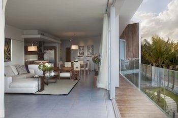 Ultravioleta Boutique Residences