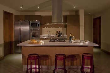 Ultravioleta Boutique Residences