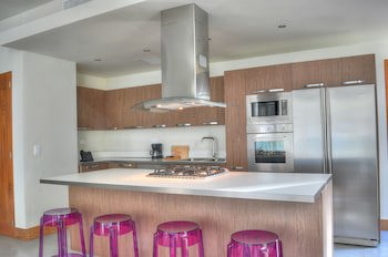 Ultravioleta Boutique Residences